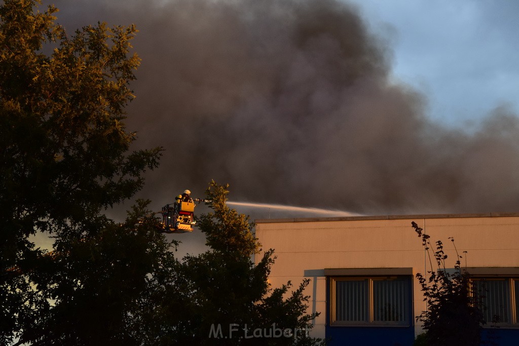 Grossbrand Halle Troisdorf Kriegsdorf Junkersring P244.JPG - Miklos Laubert